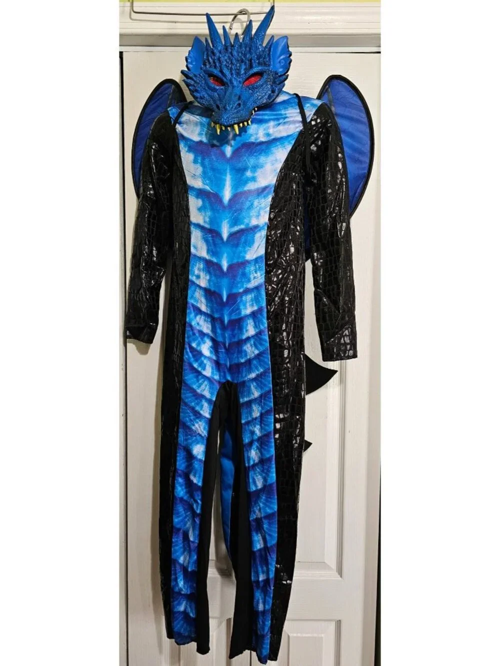 Deadly Dragon Kids Costume Black Blue scales Mask Tail Wings Halloween Boys XL - Picture 1 of 6